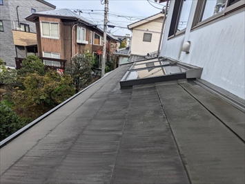 横葺き板金屋根